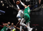 亚博体育-钱塘战狼队对阵漓江朱雀队，乒乓球热身赛火力全开，门将神扑救主——边路成突破口(2024年门球高手最新团体比赛视频全部)