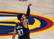 亚博-包含穆雷迎来二十赛季高光表现，塞尔维亚队球迷沸腾！的词条