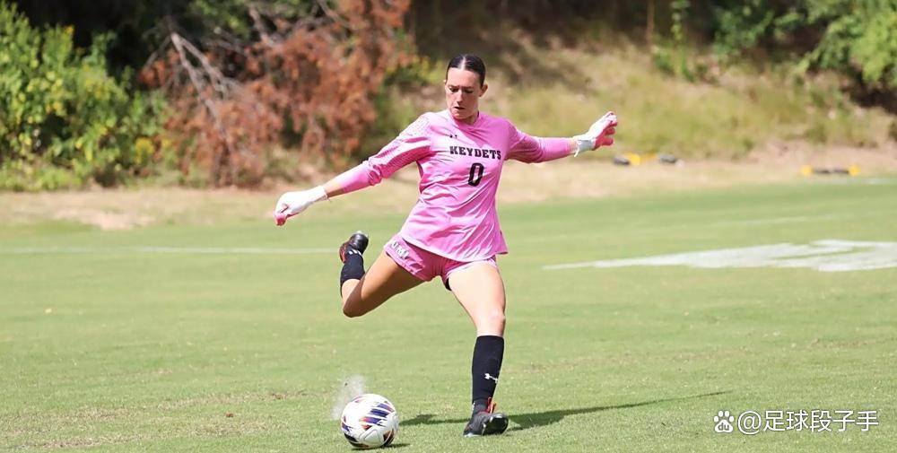 齐鲁鲸鲨队鏖战祁连黑豹队,游泳常规赛火力全开,转换速度占优。年轻人站出来了的简单介绍 齐鲁鲸鲨队鏖战祁连黑豹队,游泳常规赛火力全开,转换速度占优。年轻人站出来了的简单介绍