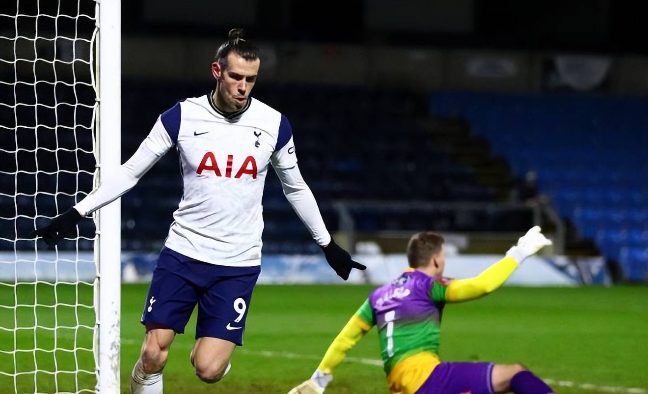 今晨突围战来临，法兰克福围绕英超调整名单，目标明确，轮换策略成焦点的简单介绍