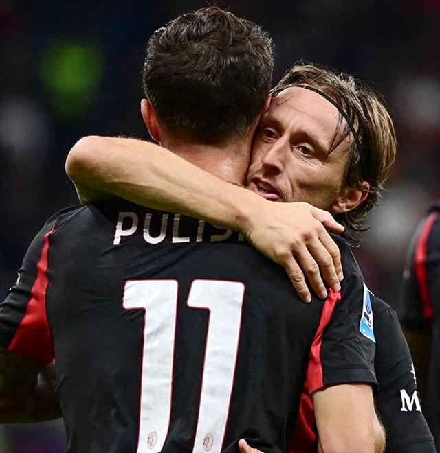 AC米兰关键时刻遗憾出局，志在意大利杯名次提升，球迷炸锅，团队化学反应显著的简单介绍