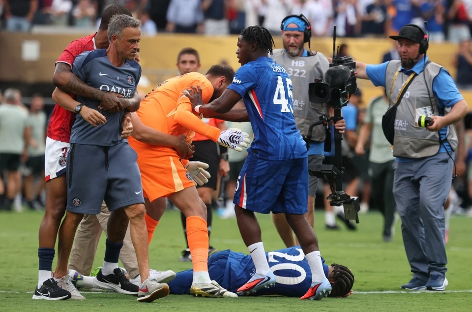 关于凯恩巅峰对决，巴特勒与80激战切尔西分钟，赛况扑朔迷离胜负难料！的信息